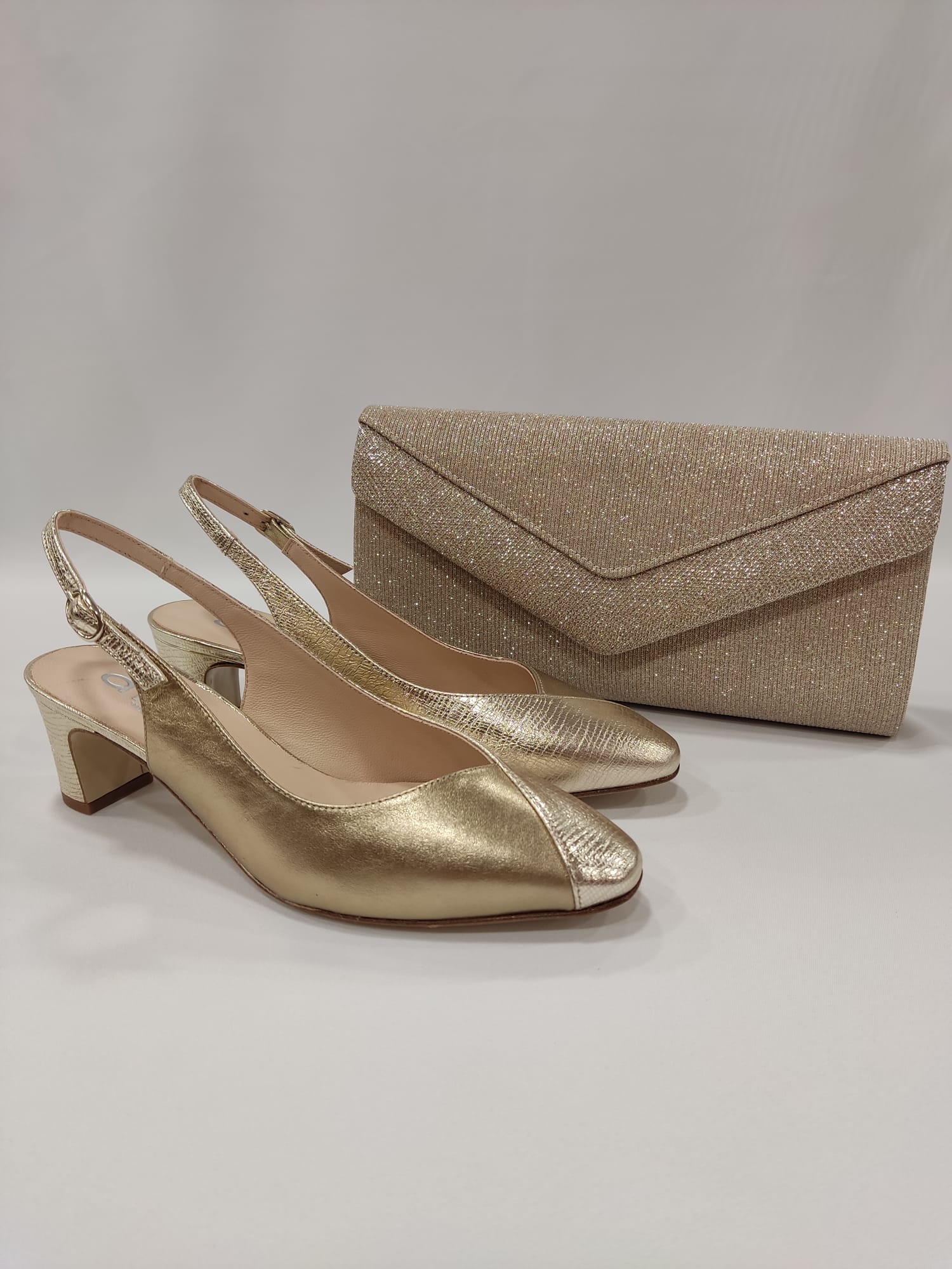 agora-dibia-tacones-laura-dorado-oro-plata-plateado-gris-2