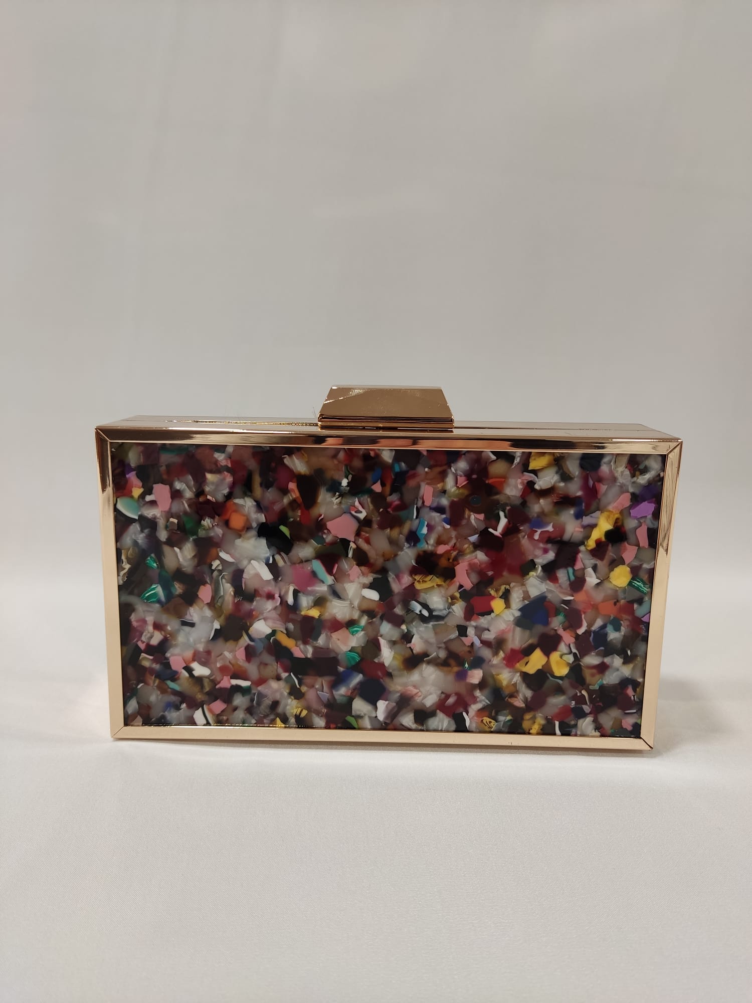 cartera-clutch-tacones-laura-marco-dorado-burdeo-beige-mostaza-hueso-agua-40-802-4