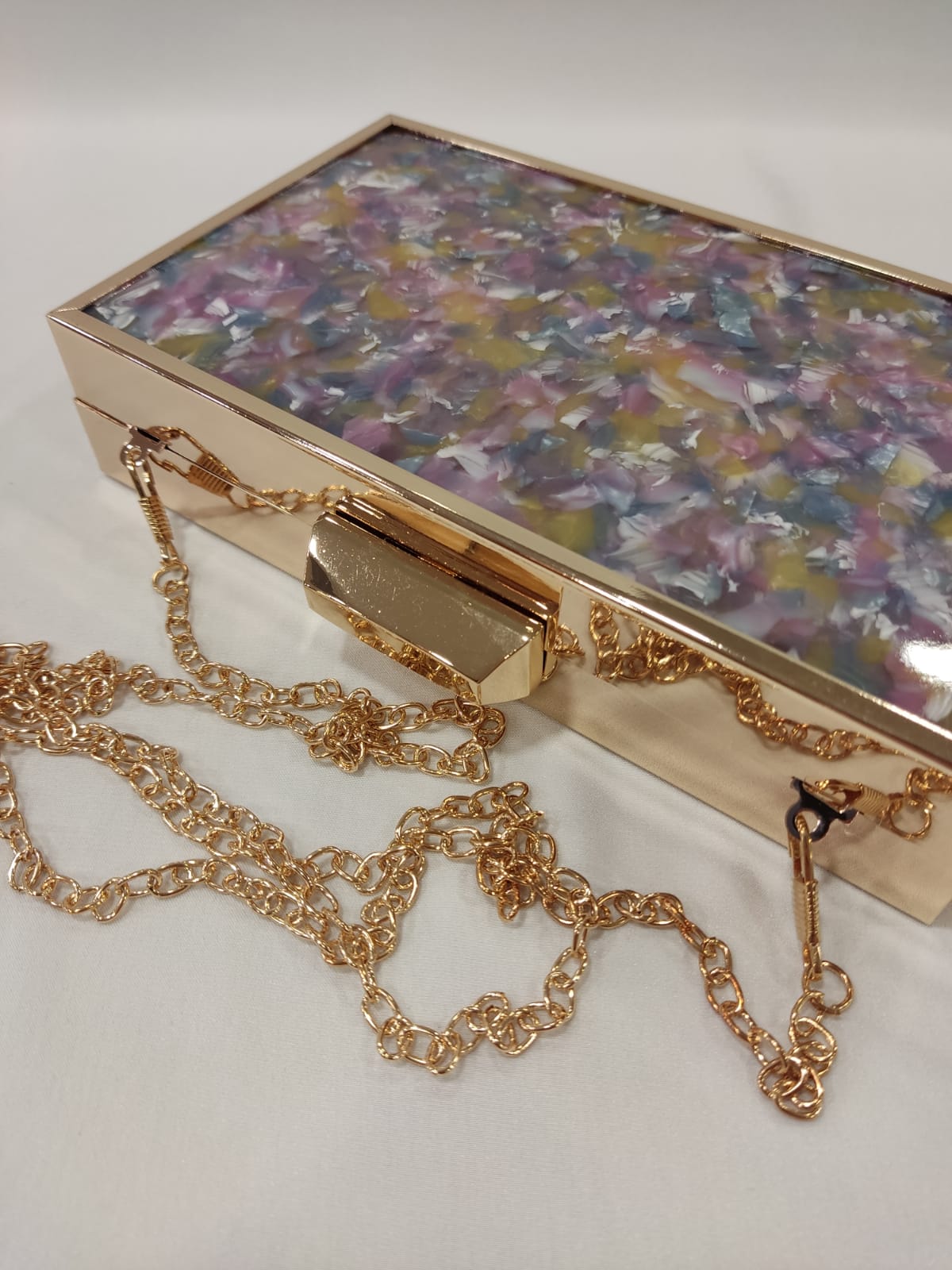 cartera-clutch-tacones-laura-marco-dorado-malva-morado-mostaza-amarillo-40-807-1