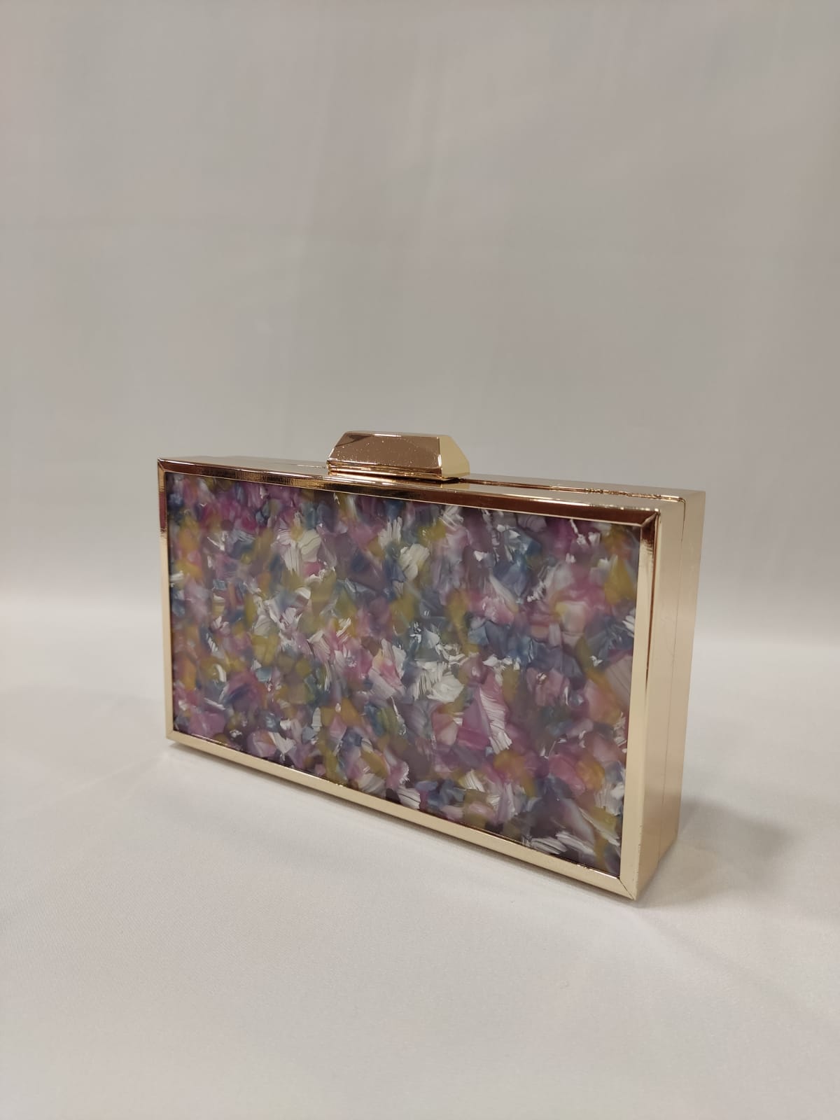 cartera-clutch-tacones-laura-marco-dorado-malva-morado-mostaza-amarillo-40-807-3