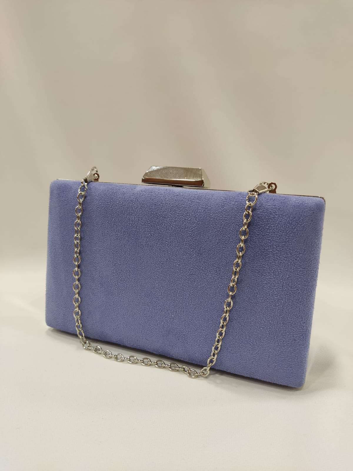 cartera-mano-clutch-azul-cielo-celeste-tacones-laura-mod-19-137-2