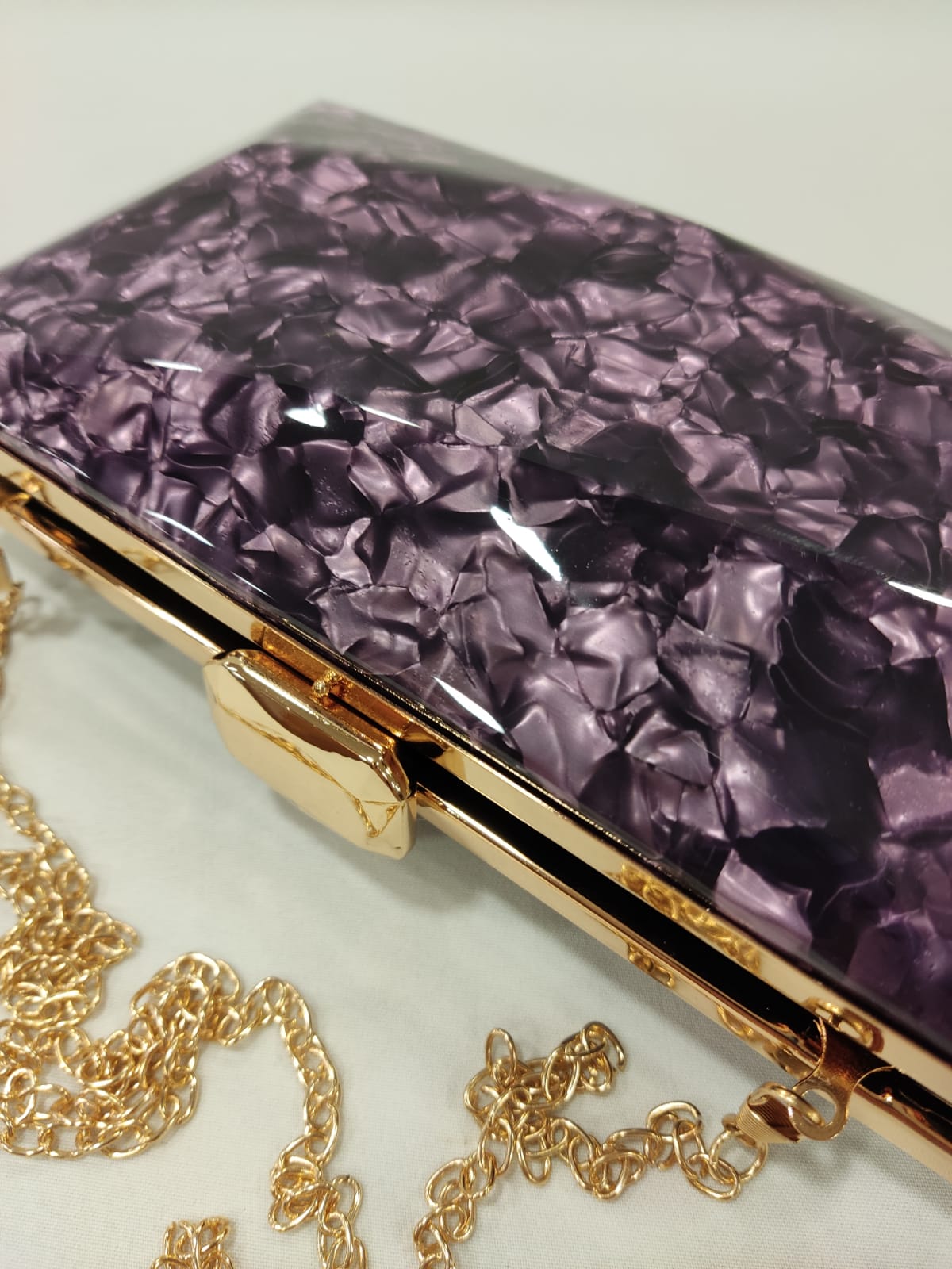 cartera-mano-clutch-tacones-laura-anacarada-morada-mod-10-375-1