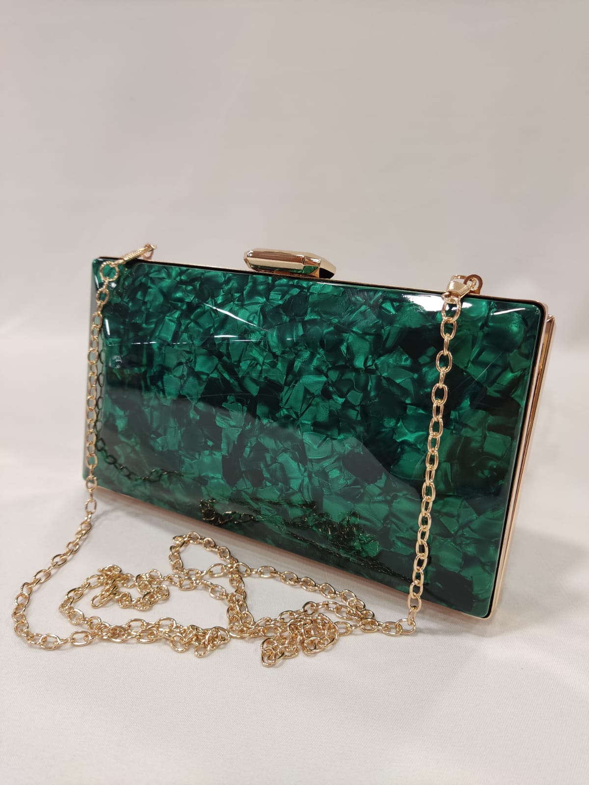cartera-mano-clutch-tacones-laura-anacarada-verde-mod-10-375-3