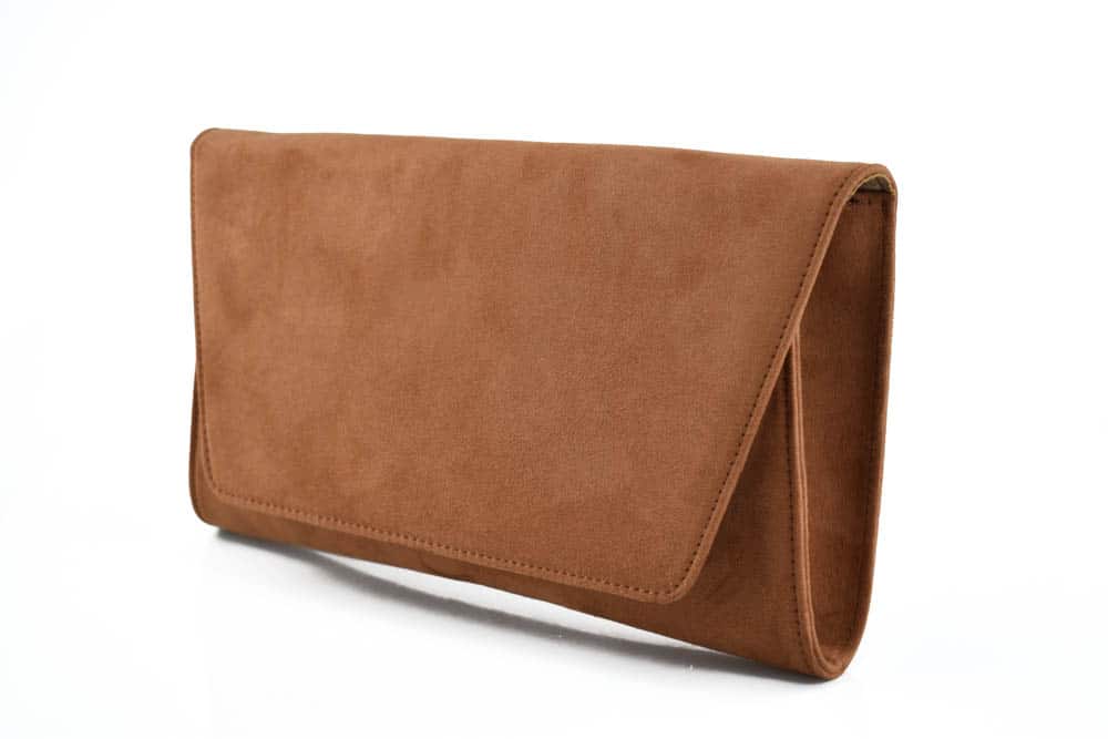 cartera-sobre-cuero-daniela-1