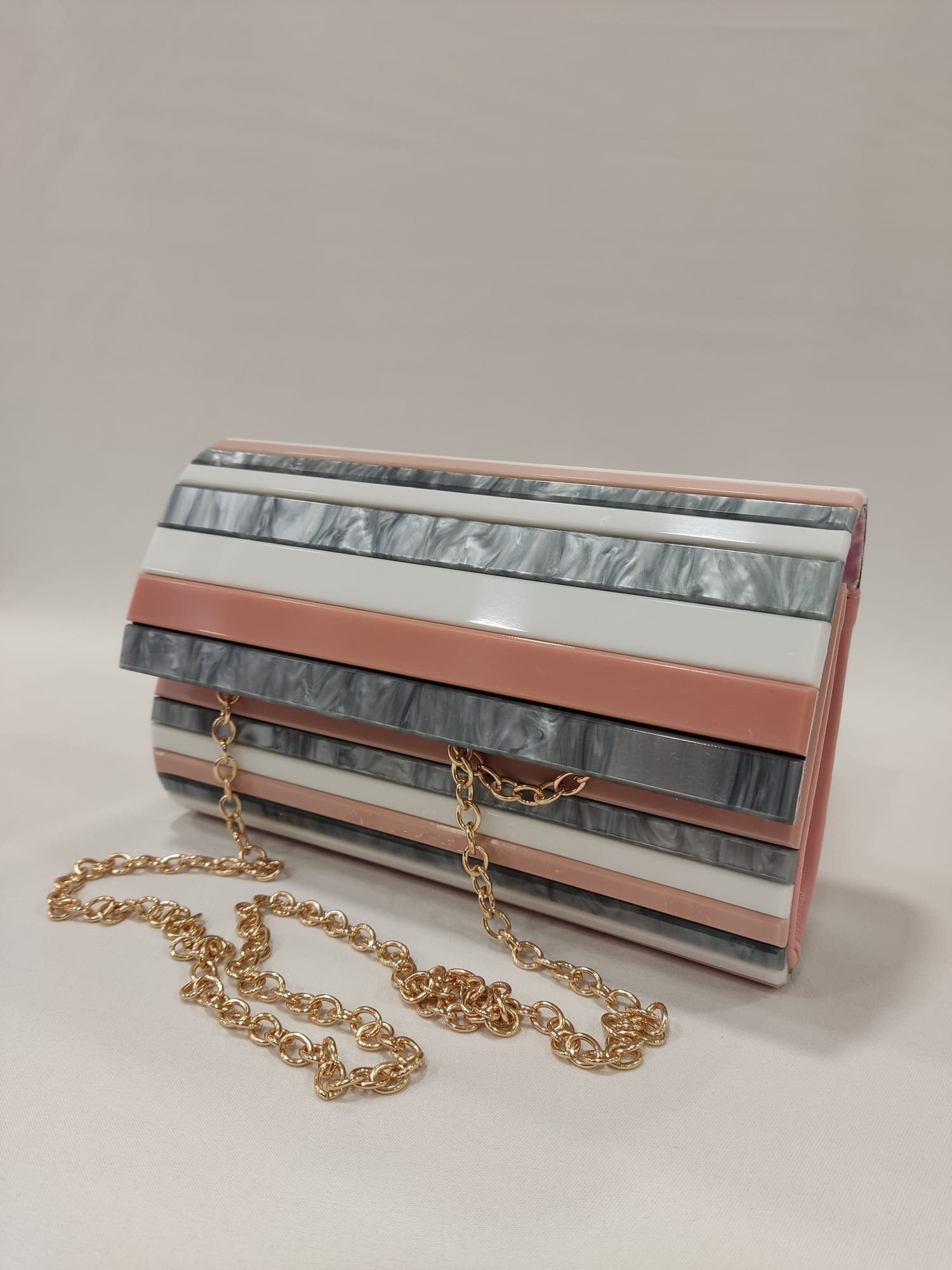 clutch-anacarado-tacones-laura-nacar-rosa-blanco-gris-mod-41-11-1