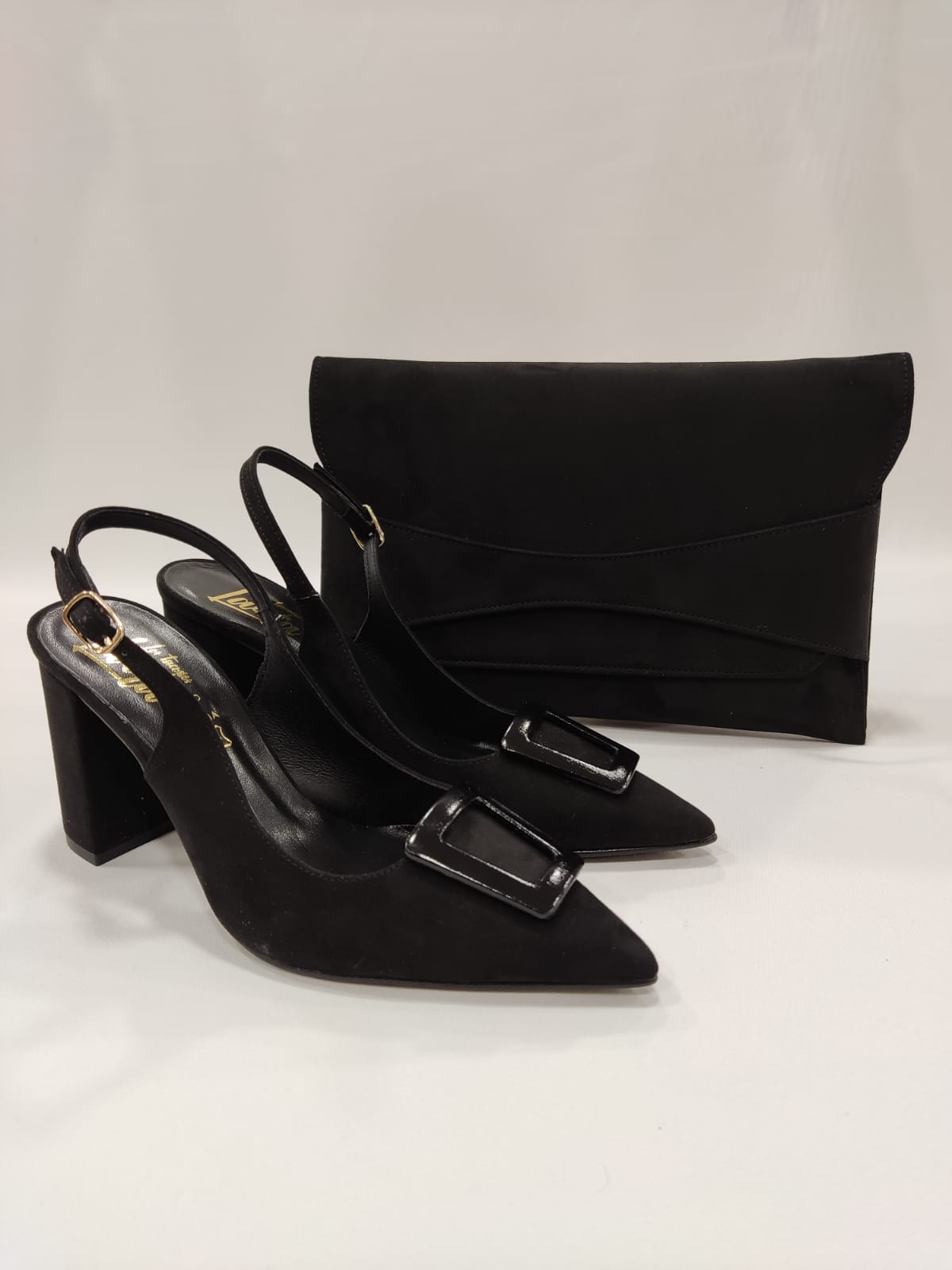 fenix-tacones-laura-ancho-cuadrado-adorno-rosa-maquillaje-negro-2