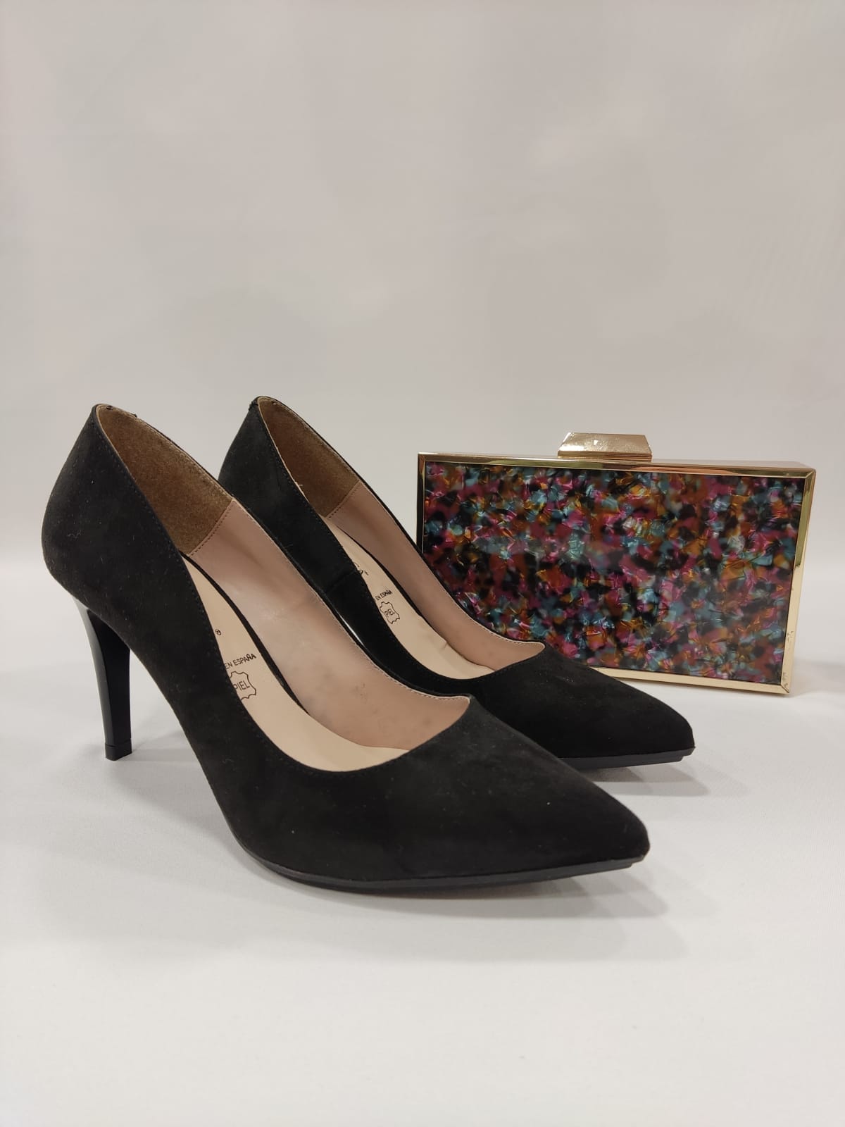 georgia-tacones-laura-negro-naranja-mostaza-1