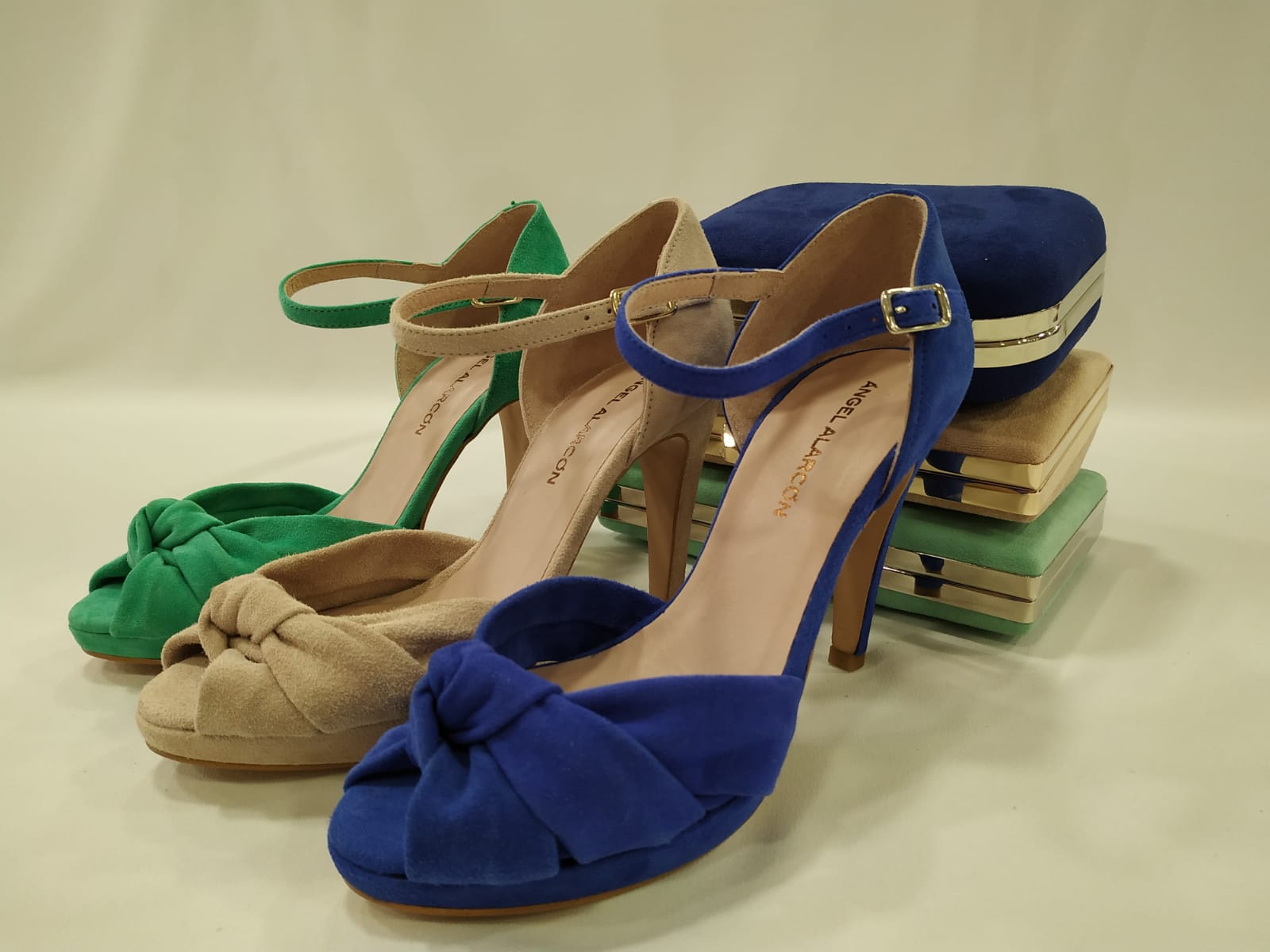 sandalia-tacon-peeptoe-angel-alarcon-amaya