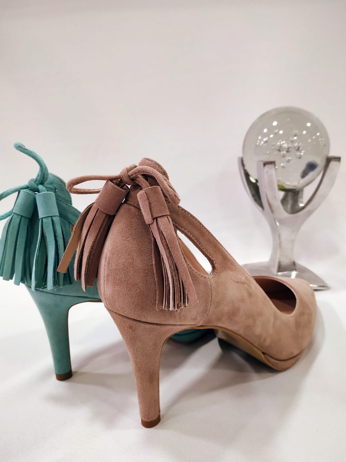 tacon-ludovica-angari-pompom-borla-lostaconesdelaura-nude-verde-agua-2