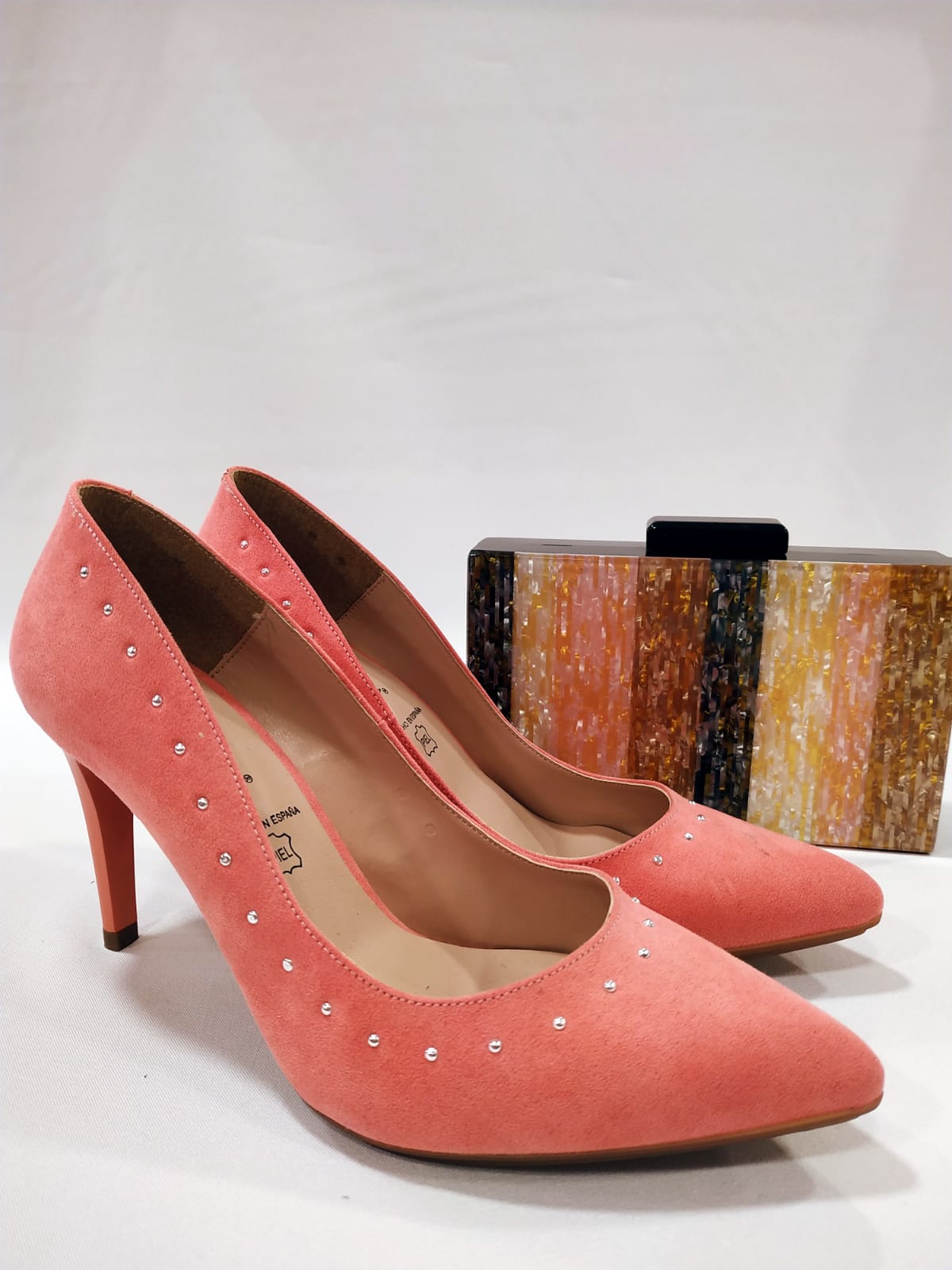 tacon-nidia-tachuelas-daniela-vega-lostaconesdelaura-coral