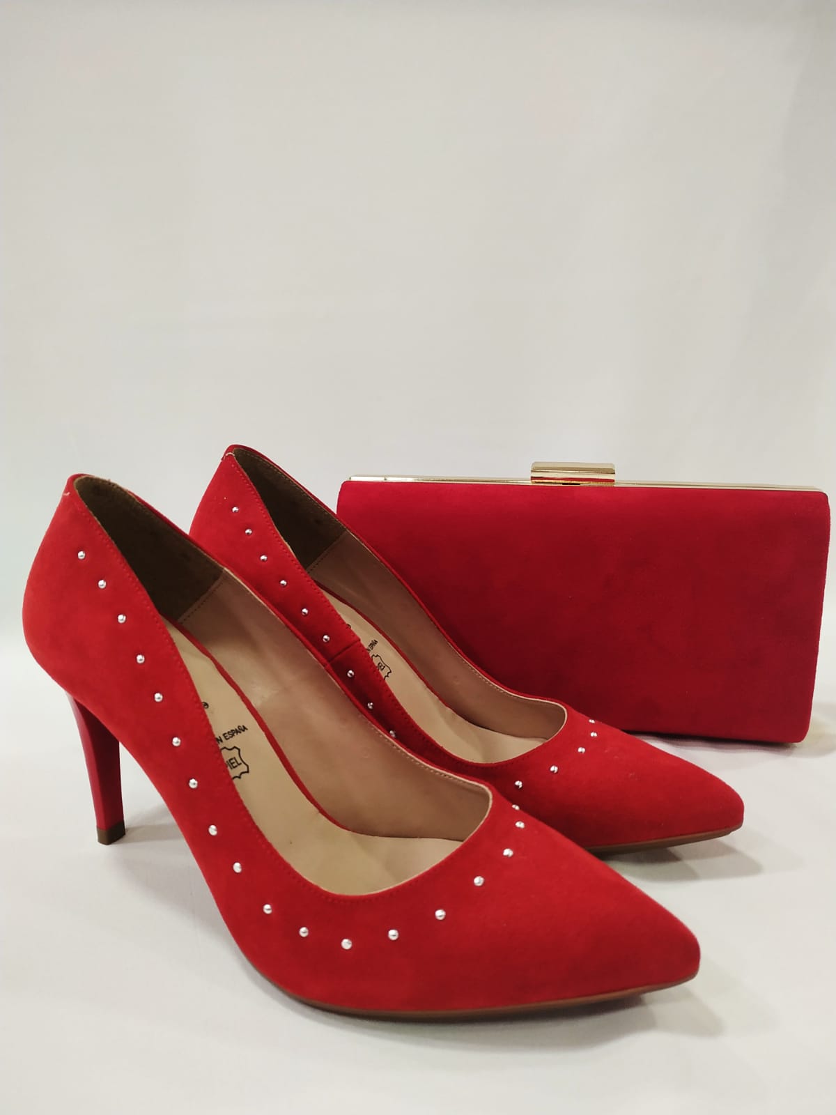 tacon-nidia-tachuelas-daniela-vega-lostaconesdelaura-rojo-2