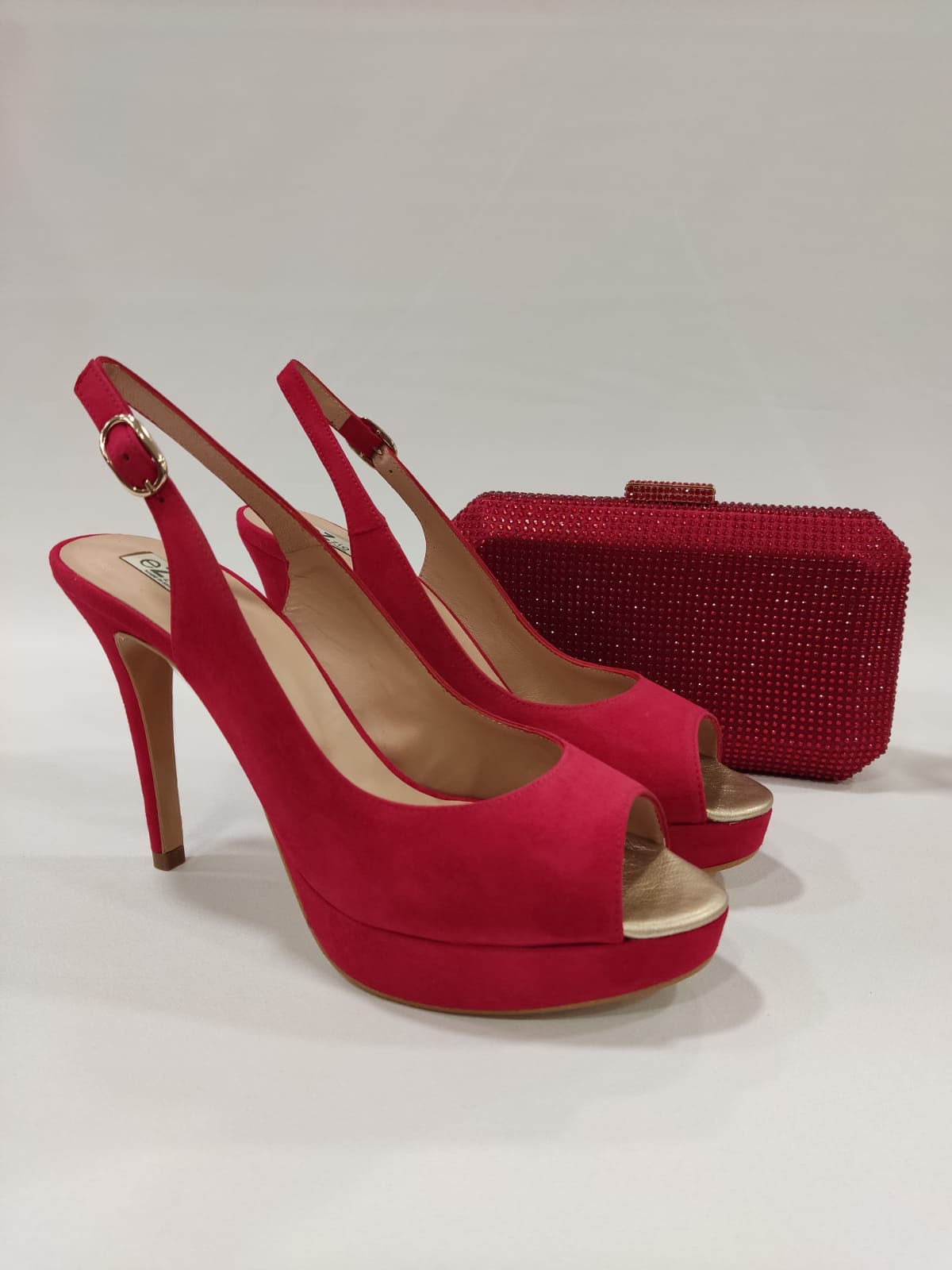 tatiana-ezzio-tacones-laura-sandalias-4