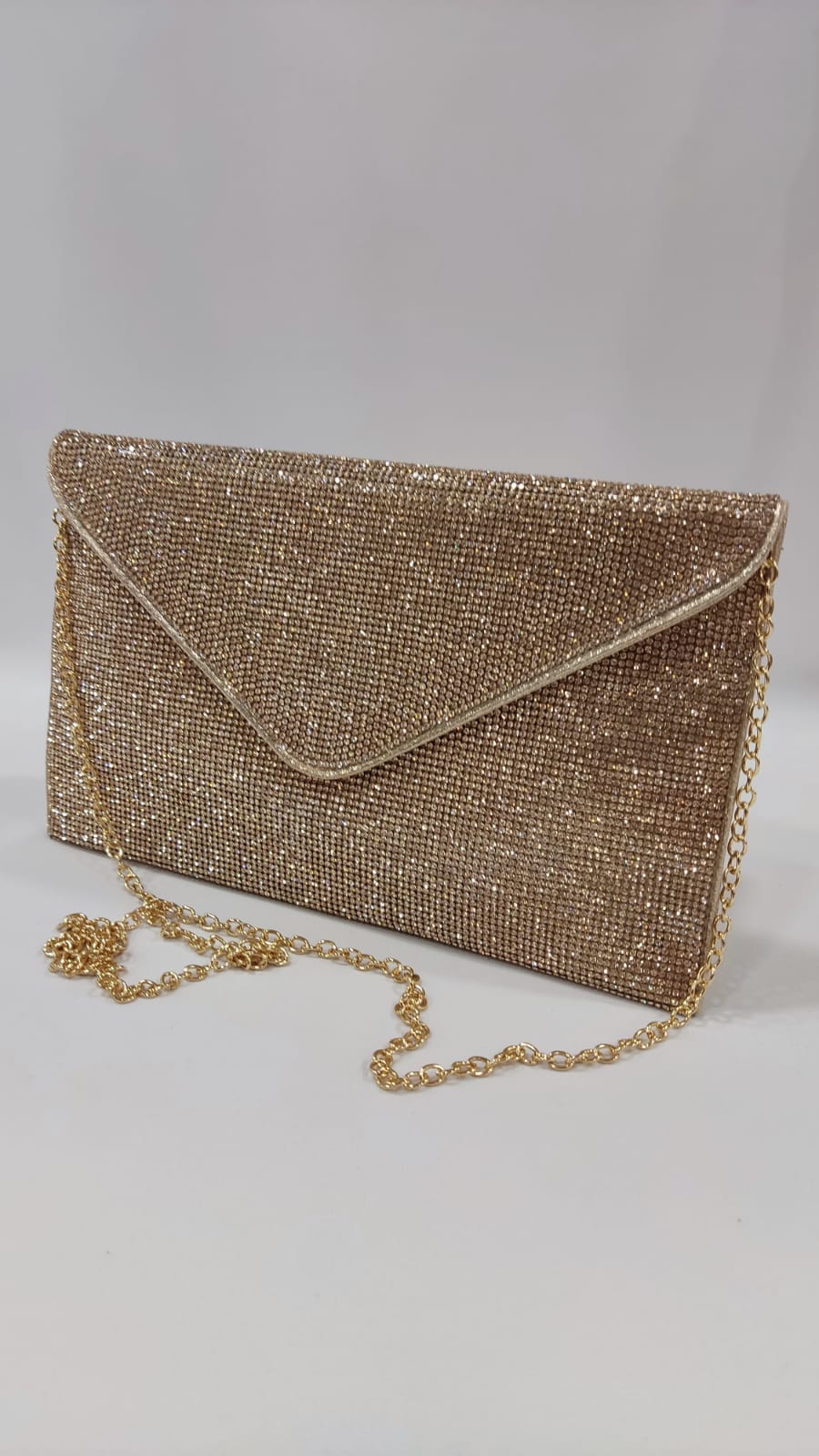 cartera-mano-clutch-sobre-brillo-brilli-tacones-laura-mod-15-24-2