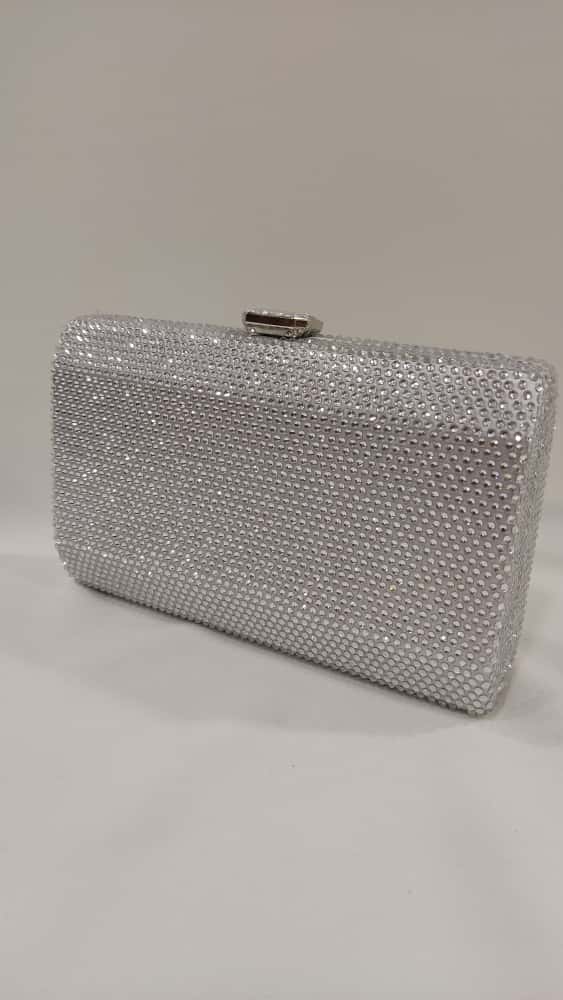 artera-mano-clutch-tacones-laura-piedrecitas-brillantes-mod15-35-13