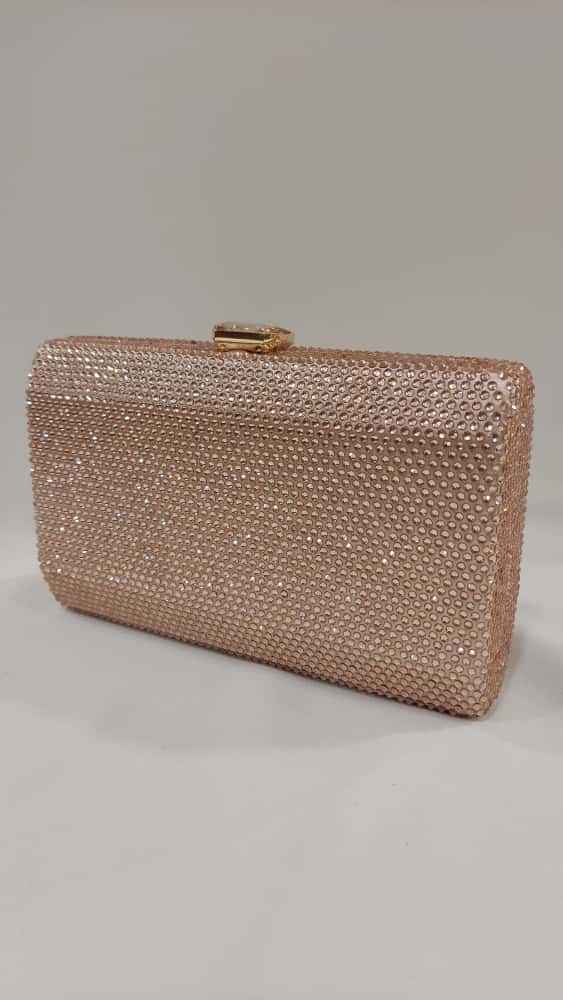 artera-mano-clutch-tacones-laura-piedrecitas-brillantes-mod15-35-7