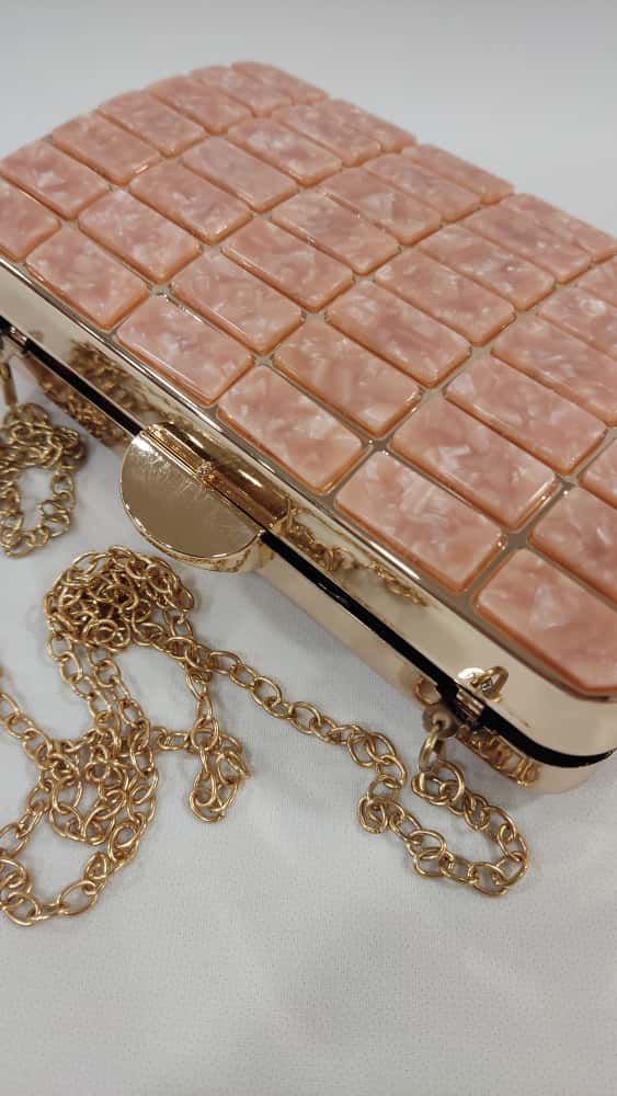 cartera-mano-clutch-tacones-laura-rectangulos-peque-anacarado-coral-mod-12-128-1