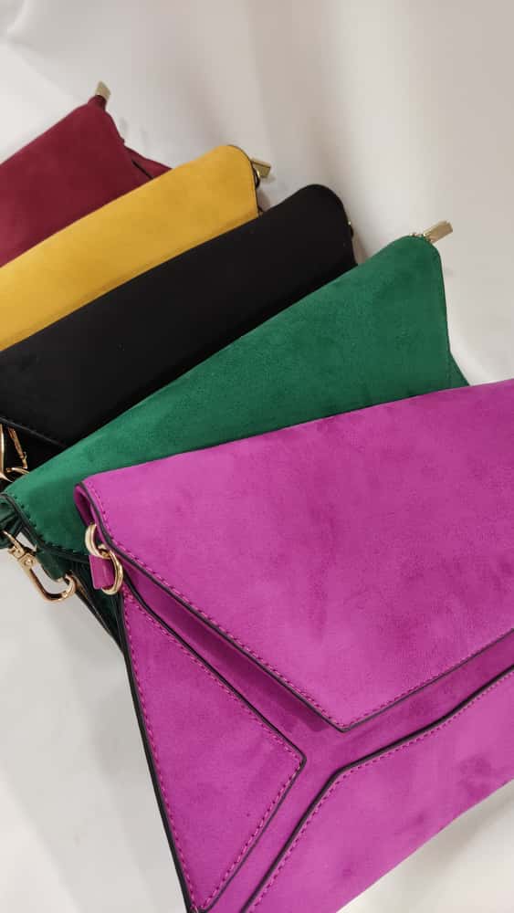 cartera-sobre-plano-tacones-laura-mod-48-14-2